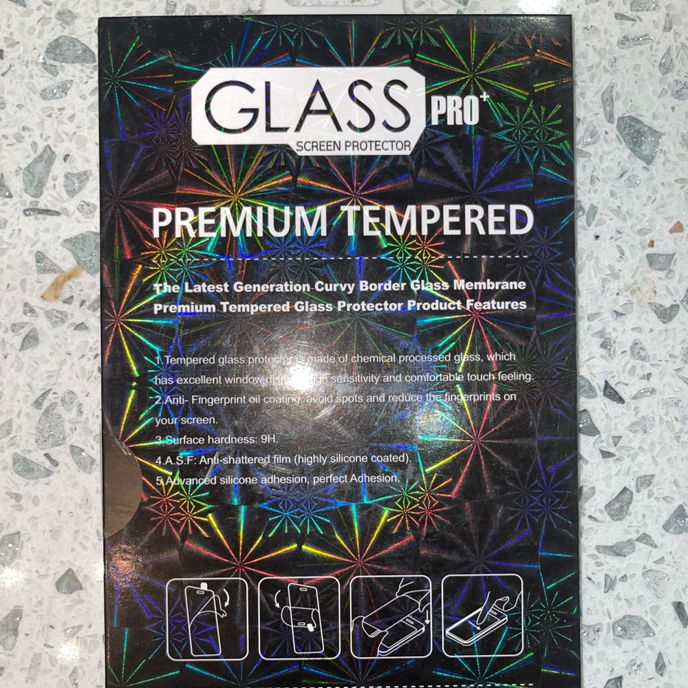 Tempered Glass Screen Protector - Picture 2 of 3